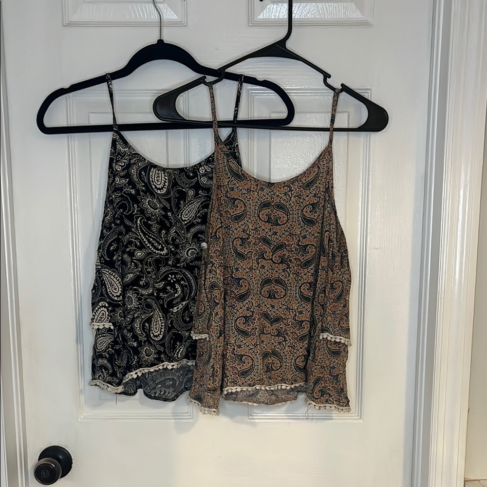 Elegant Paisley Camisoles - Black and Tan